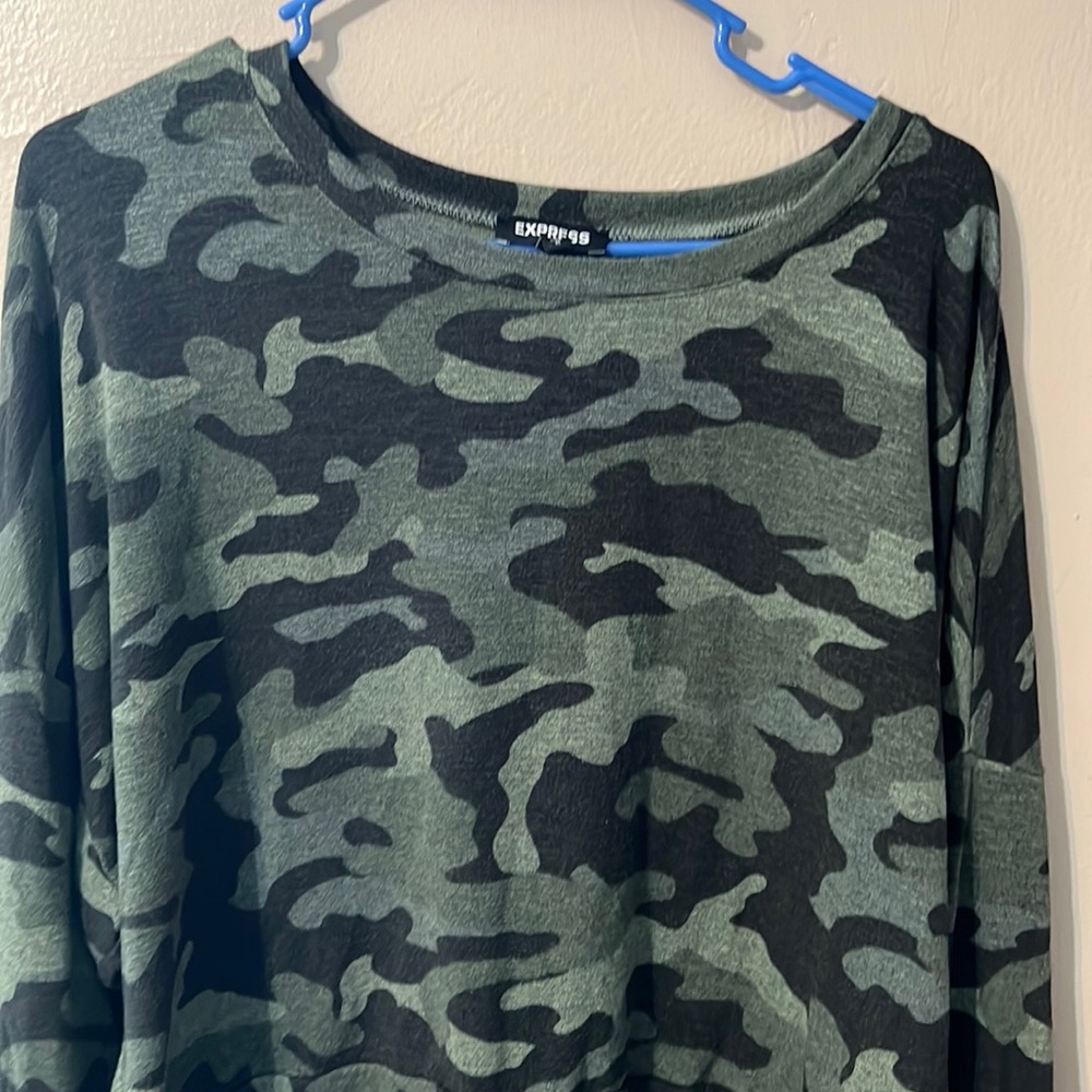 Express Camo long sleeve